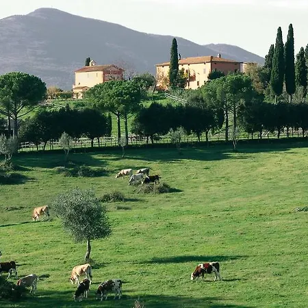 Poggiovalle Tenuta Italiana Hotel 4*