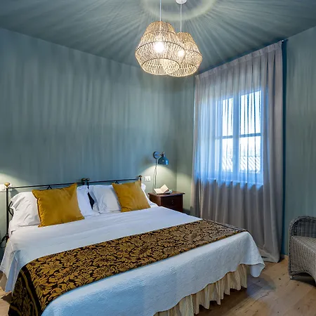 Poggiovalle Tenuta Italiana Hotel 4*