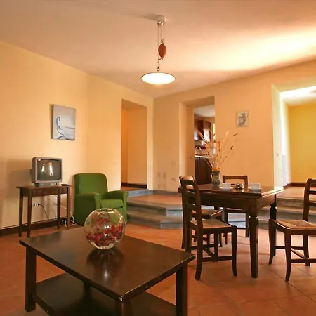 Poggiovalle Tenuta Italiana 4* Belvedere (Umbria)