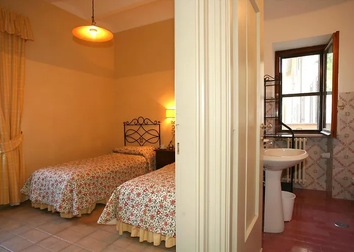 Poggiovalle Tenuta Italiana Hotel 4*