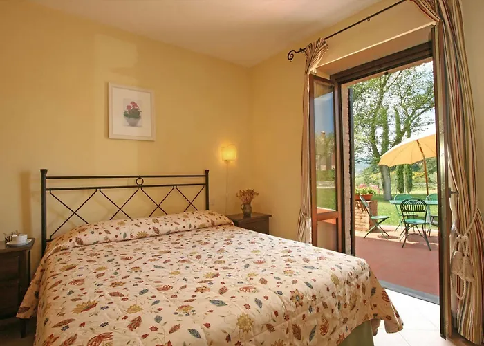 Poggiovalle Tenuta Italiana Hotel 4*