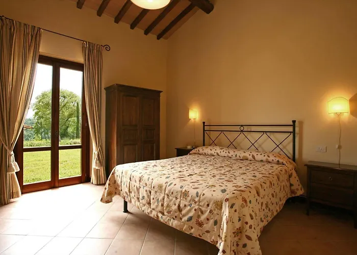 Hotel Poggiovalle Tenuta Italiana 4*